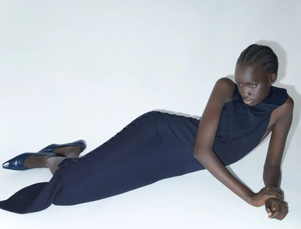 Fashion no 2299 / Big Adelina Dresses