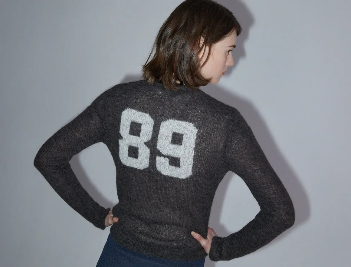 Sale no 2163 / Button Fine Champions Knits