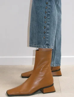 Cheap no 1746 / Delta Boots