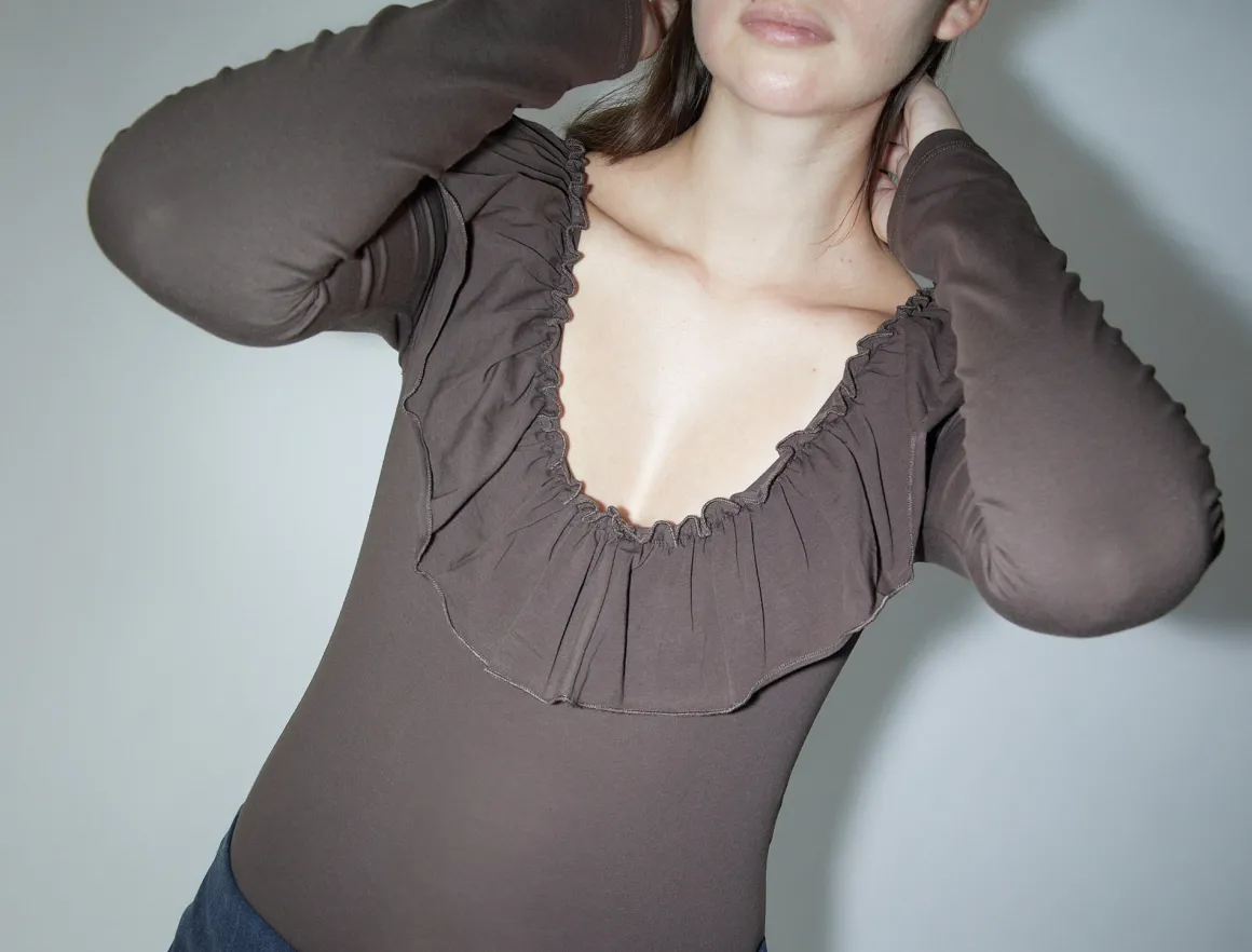 Fashion no 2262 / Fei Tops
