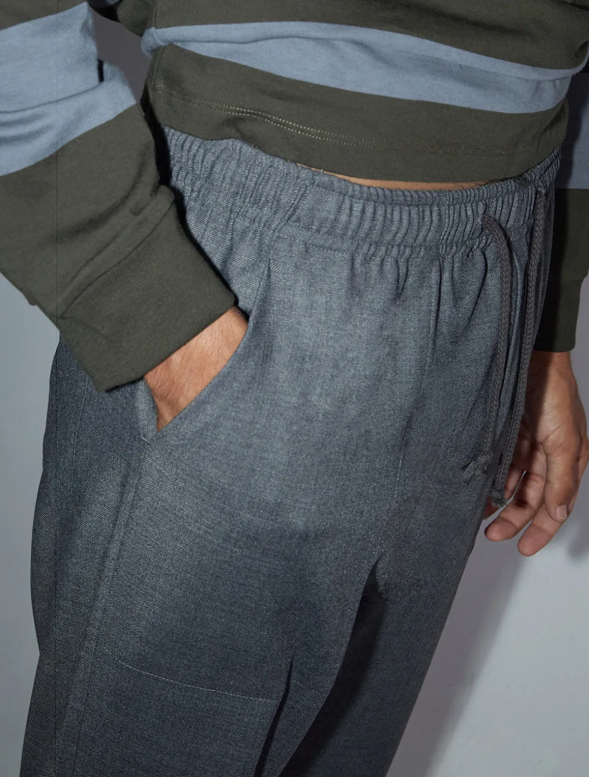 Outlet no 1808 / René Trousers|Pwman